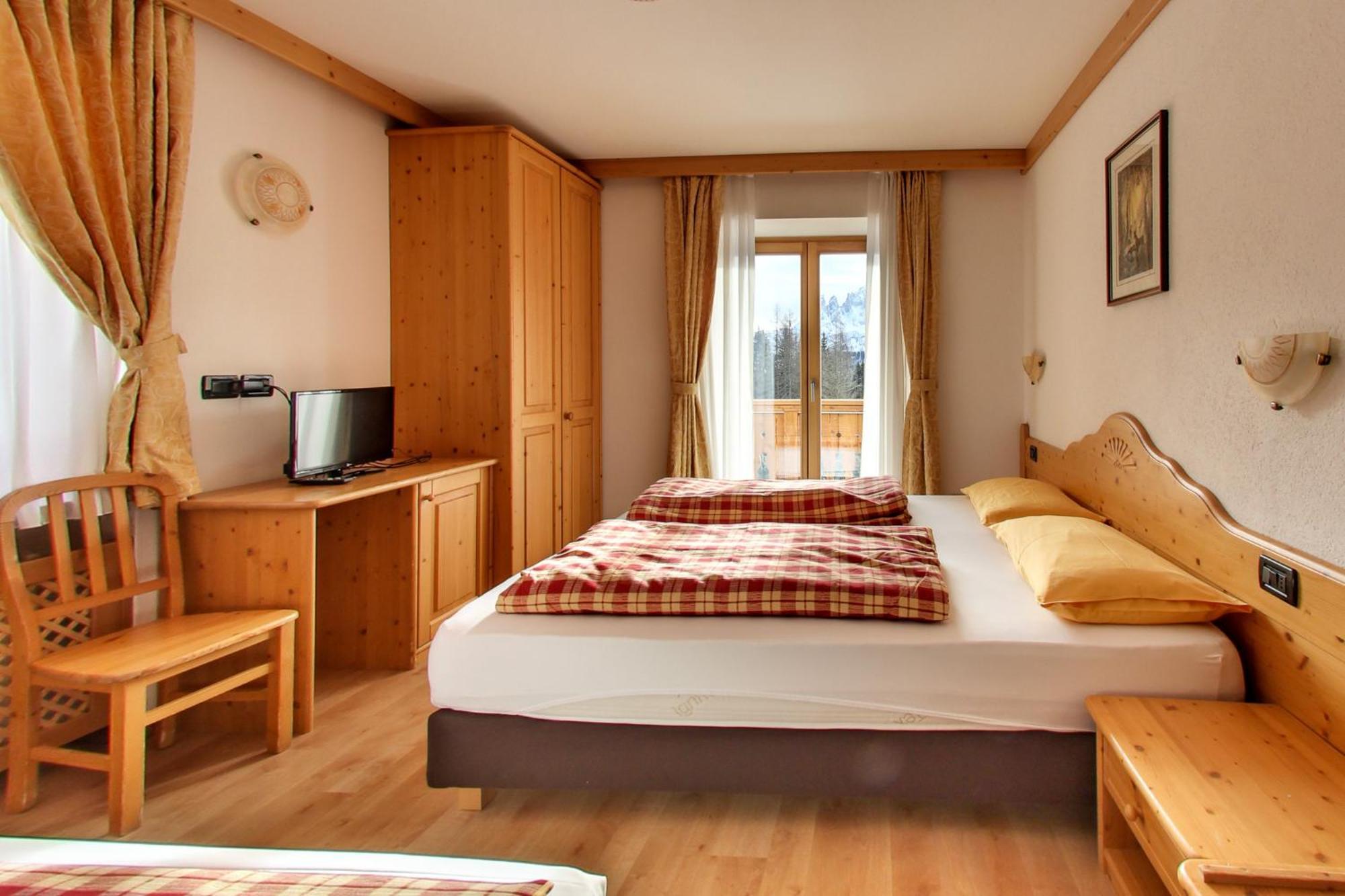Rifugio Flora Alpina Hotel Passo San Pellegrino Eksteriør billede